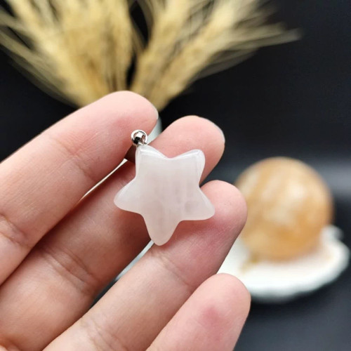 گردنبند رزکوارتز تراش ستاره دو طرفه اصل معدنی کد 9232