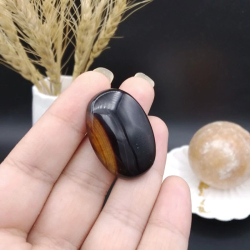 نگین عقیق خراسان اصل معدنی کد 8228