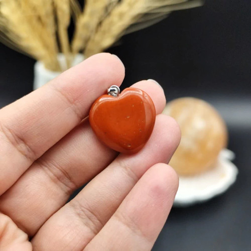 گردنبند جاسپر قرمز ( ژاسپ قرمز ) تراش قلب دو طرفه اصل معدنی کد 9229